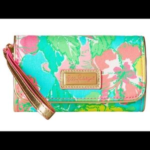 Lilly Pulitzer It’s A Keeper Wristlet Wallet - Big Flirt